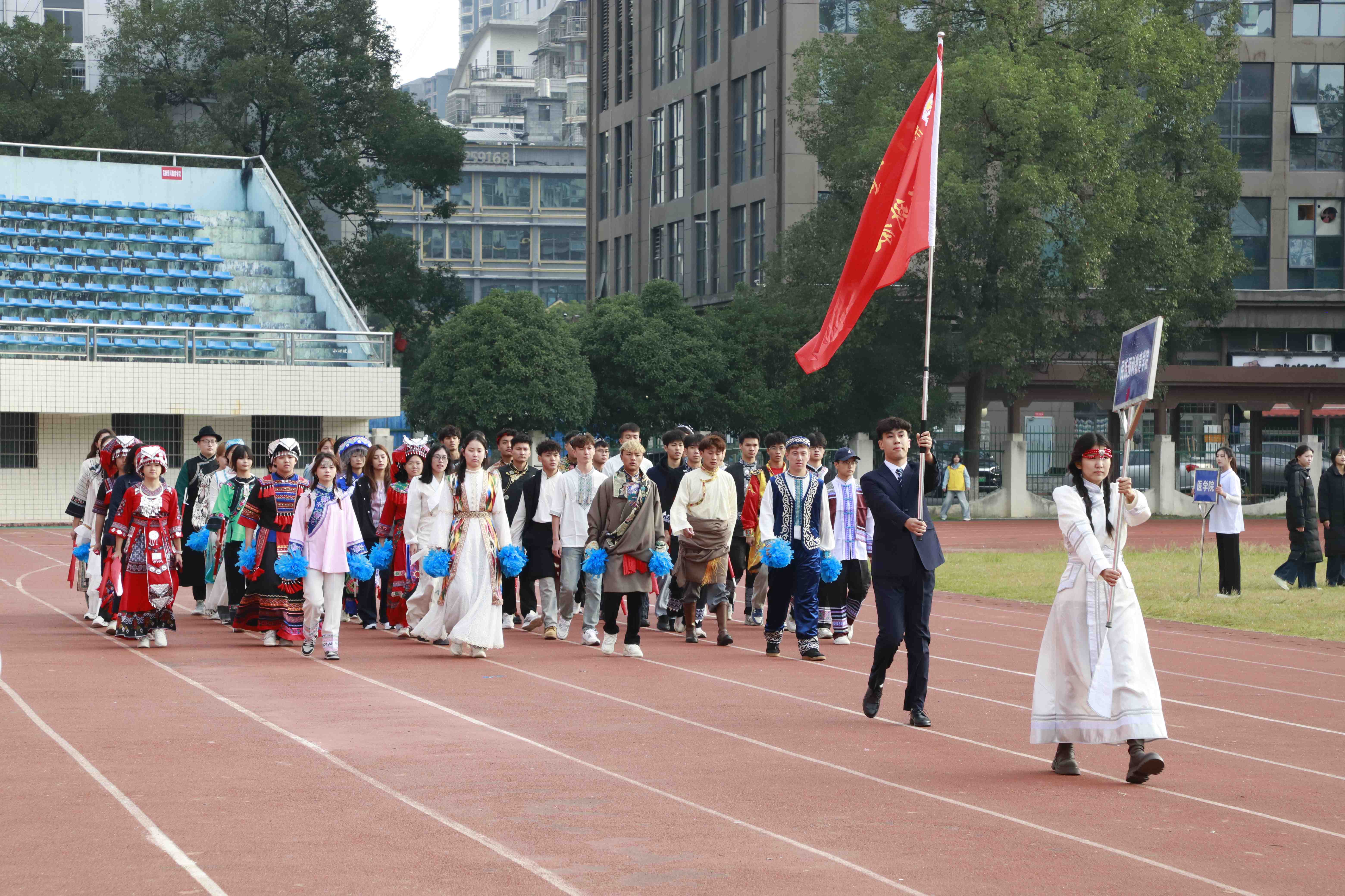 05预科方队 张雨蝶摄.JPG